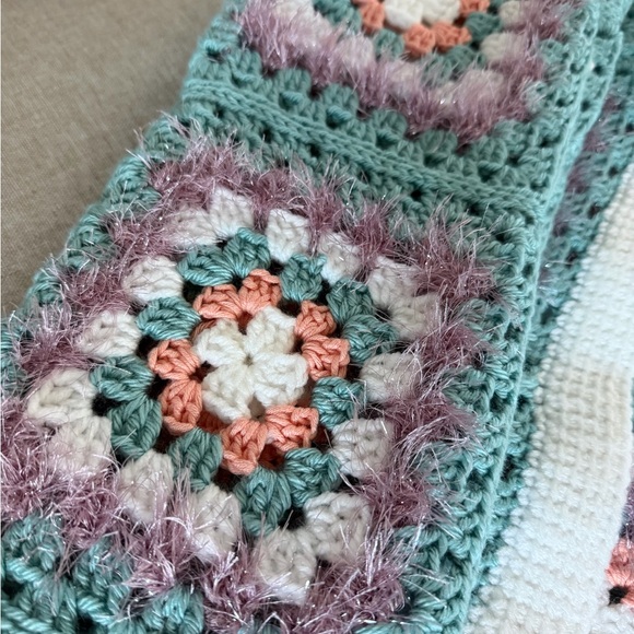 Colorful Crochet Patterned Cardigan - Picture 14 of 15